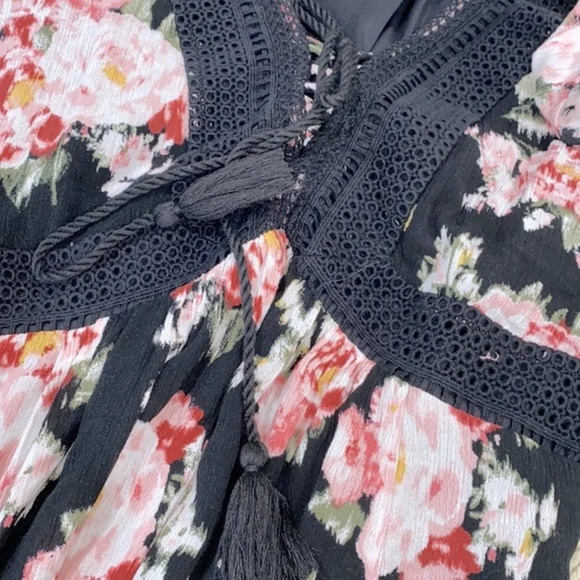 Torrid floral dress with pockets size 2X - Picture 6 of 9